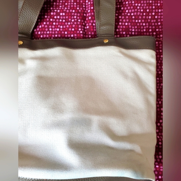 Unique Hello Kitty Tote - Picture 8 of 9